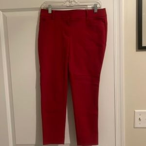 The cutest red ankle pants!